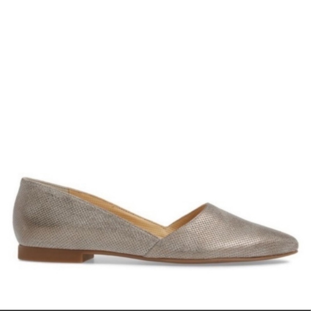 Paul Green Silver Pacific Smoking Flat Size 8.5-9